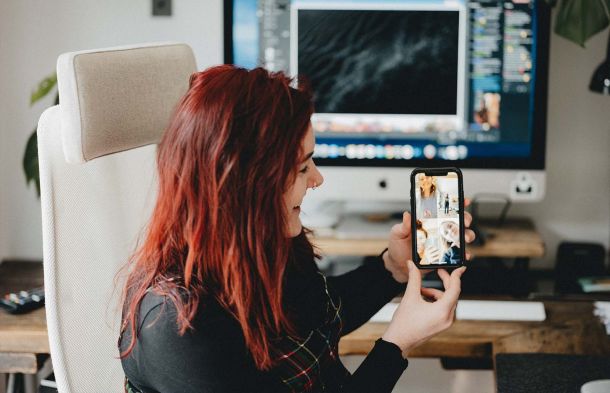 blog post keeping in touch with friends across platforms intro 9d5b1267